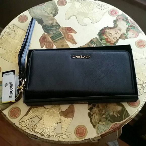 bebe Handbags - BEBE wallet